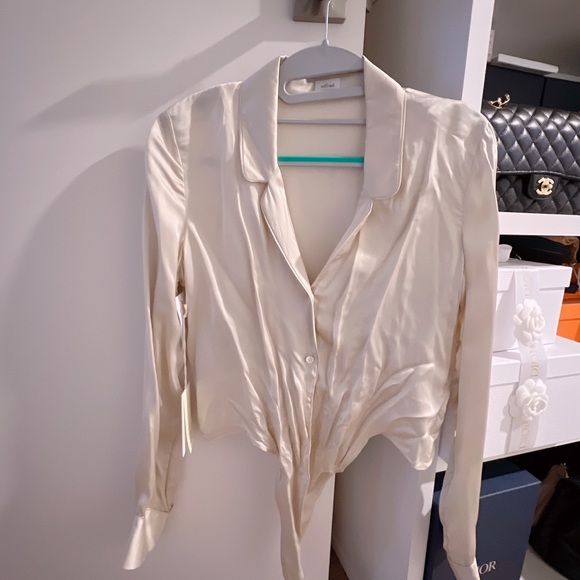 Aritzia Wilfred Tie Front Blouse - Picture 5 of 7